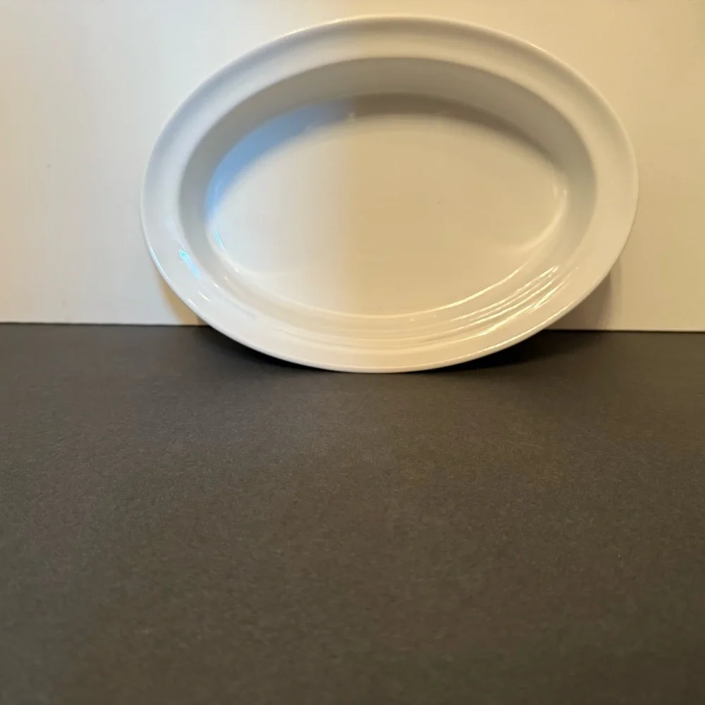 CRATE & BARREL BAKING DISH WHITE PORCELAIN OVAL HOME KITCHEN BAKEWEAR